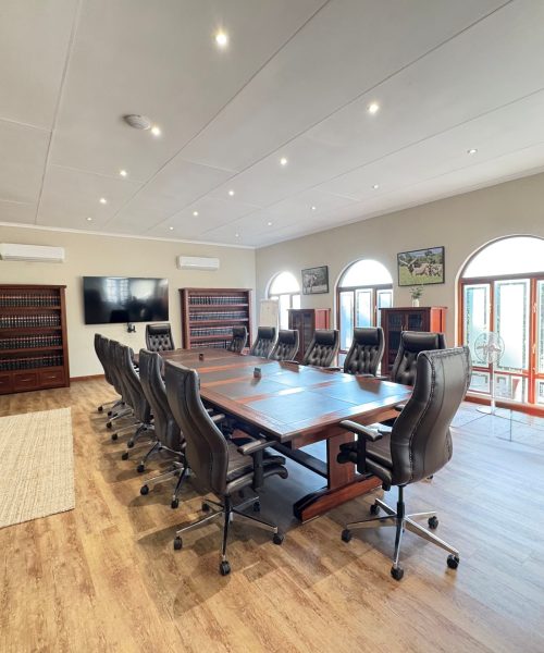 BIG BOARDROOM 1